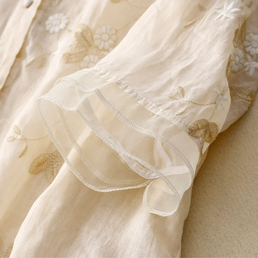 Élodie™ - Blusa elegante con delicados bordados y detalles estilizados