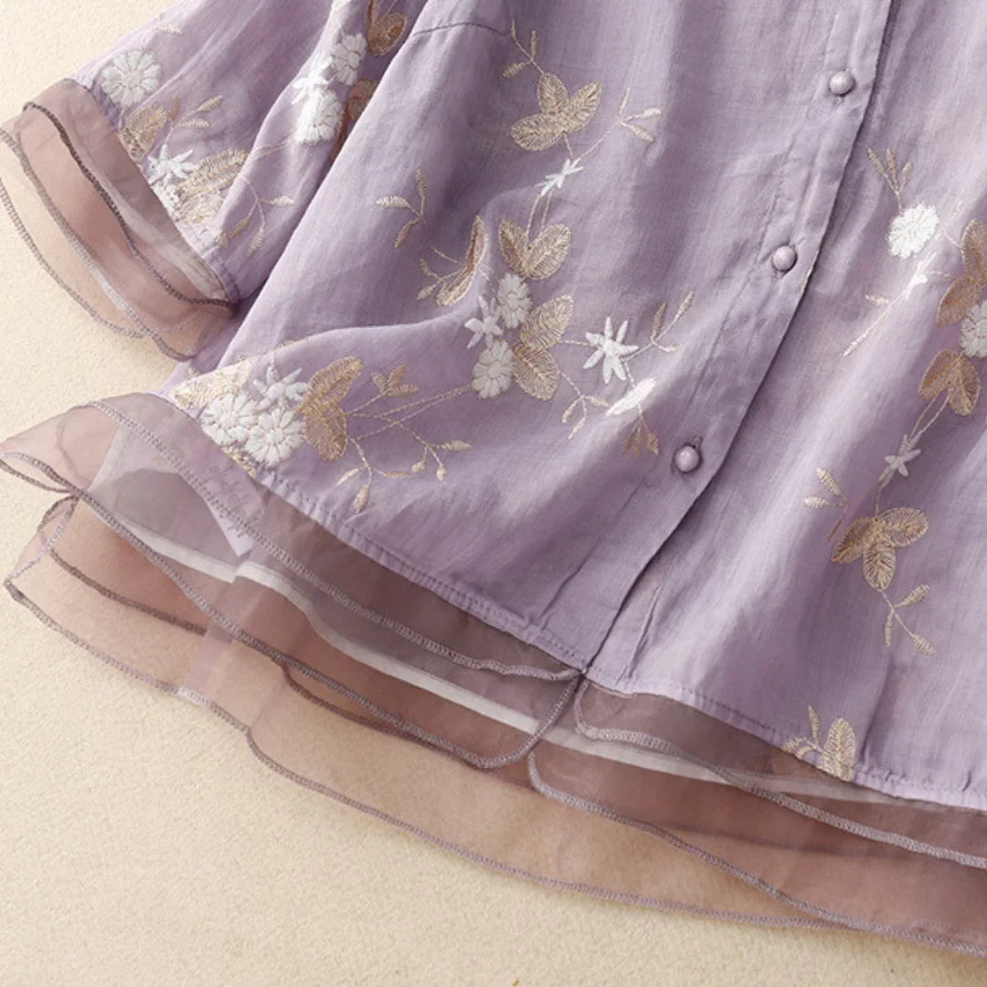 Élodie™ - Blusa elegante con delicados bordados y detalles estilizados